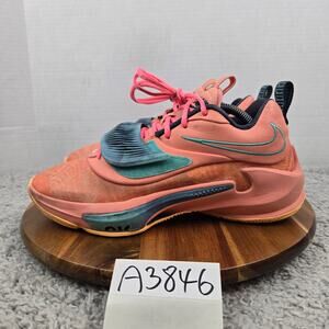 Nike Mens 9 Zoom Freak 3 Crimson Bliss Athletic Performance Basketball Shoe